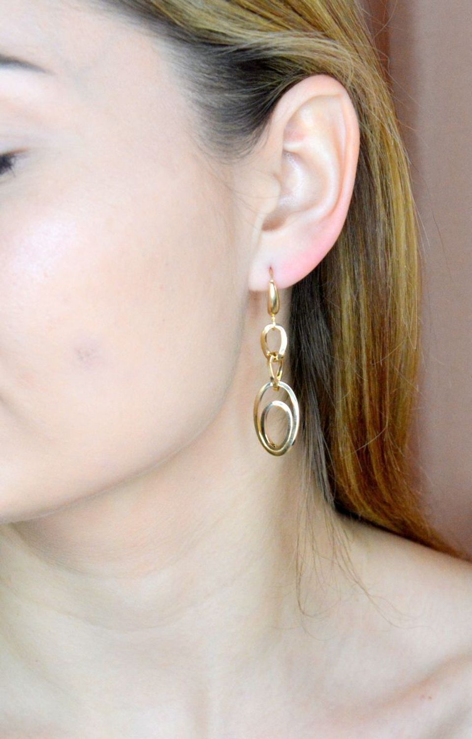 Złote kolczyki damskie 585 wiszące owalne elementy KL 8735 585.jpg